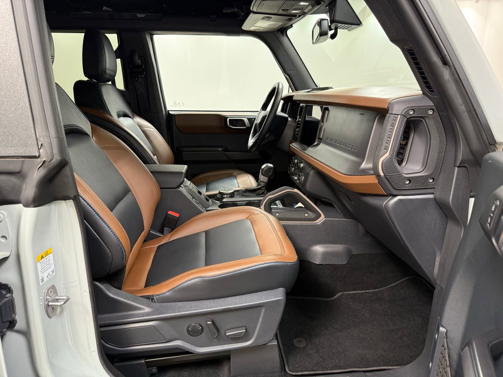 Used 2024 Ford Bronco Outer Banks AWD/4WD image 29
