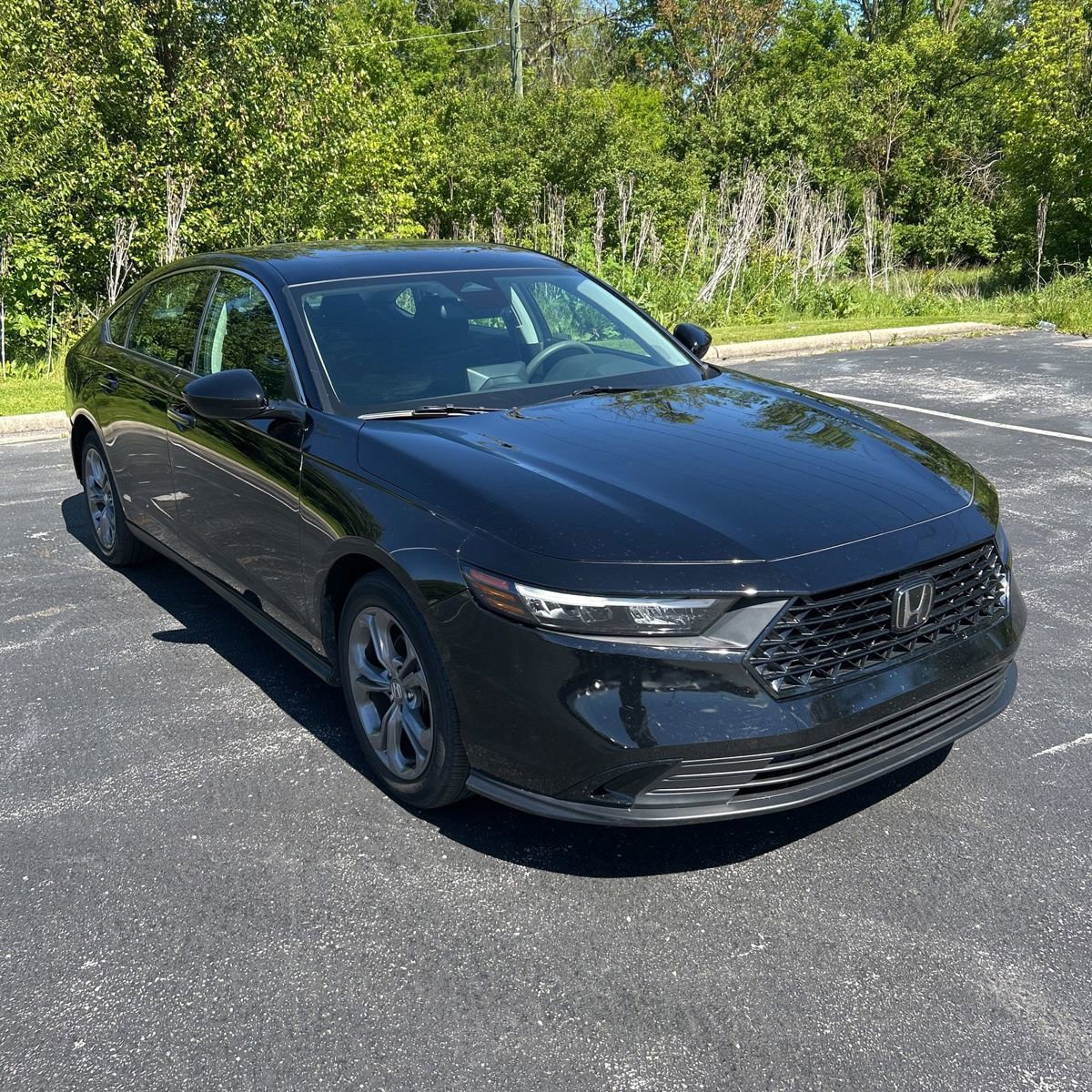 Used 2024 Honda Accord EX image 2
