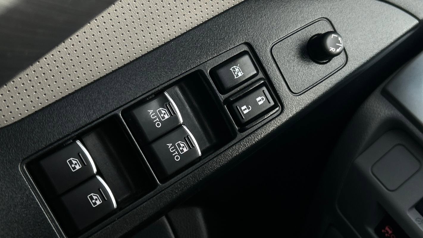 Used 2017 Subaru Forester 2.5i Limited w/ Popular Package #2 image 33