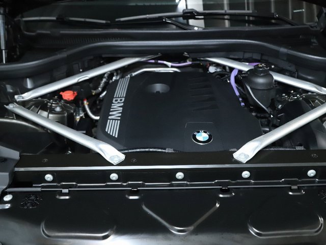 Certified 2025 BMW X5 xDrive40i w/ Premium Package image 37