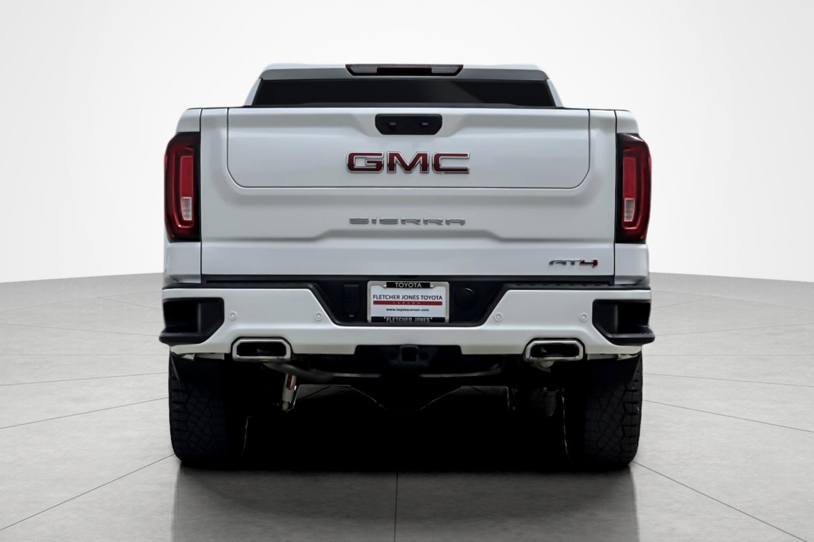 Used 2025 GMC Sierra 1500 AT4 image 4