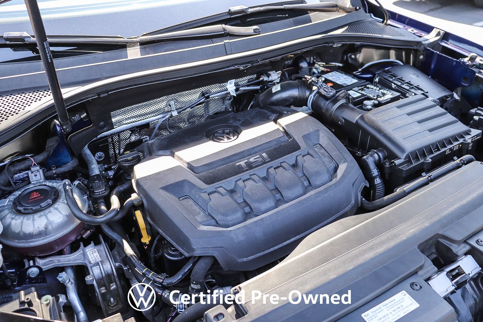 Used 2023 Volkswagen Tiguan SE w/ Panoramic Sunroof Package FWD image 29