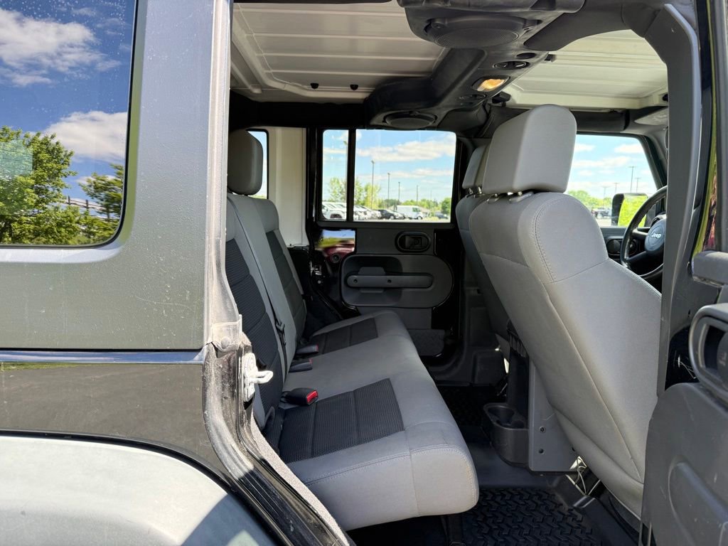 Used 2009 Jeep Wrangler Unlimited X AWD/4WD image 12