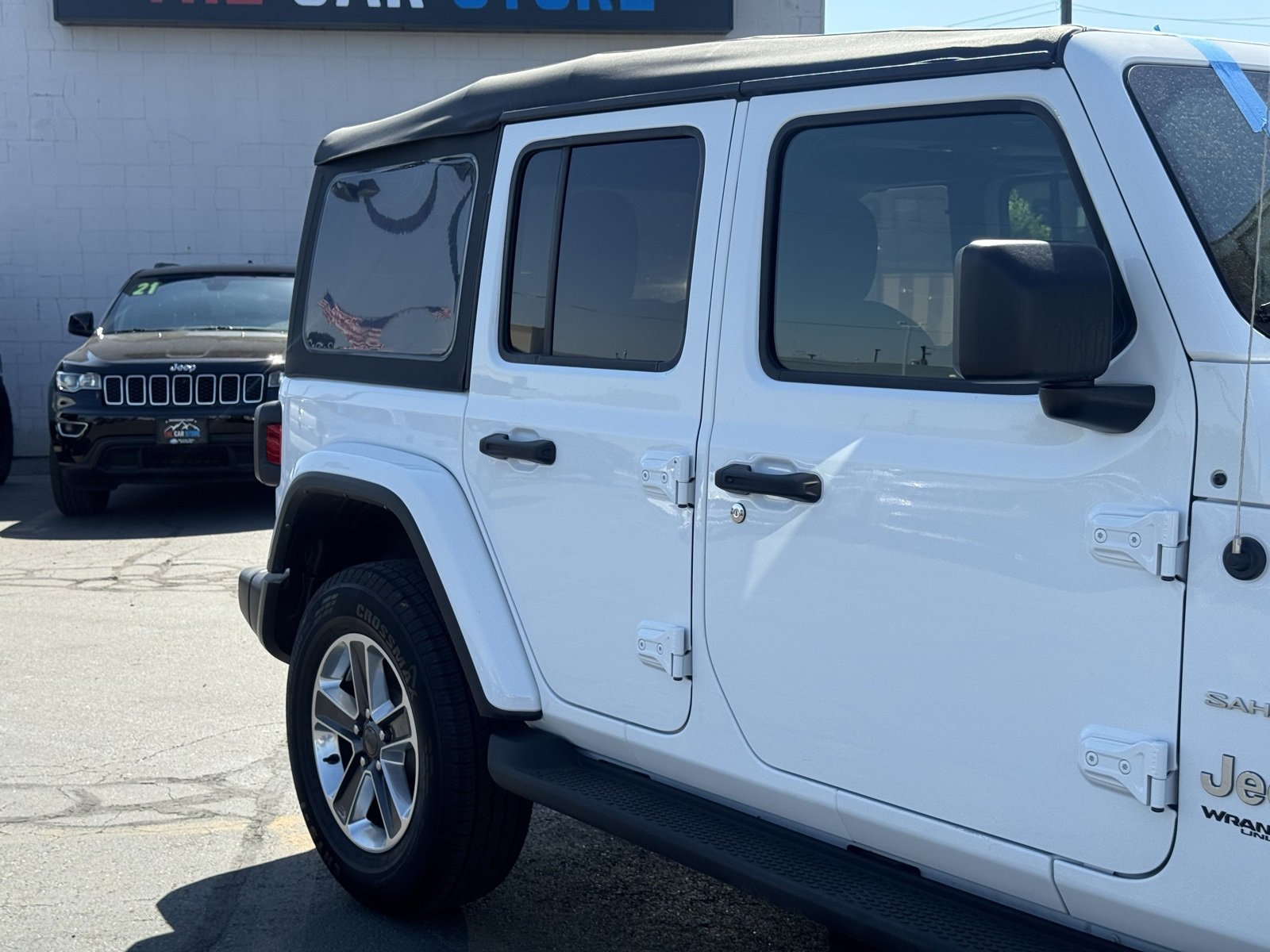 Used 2022 Jeep Wrangler Unlimited Sahara image 6