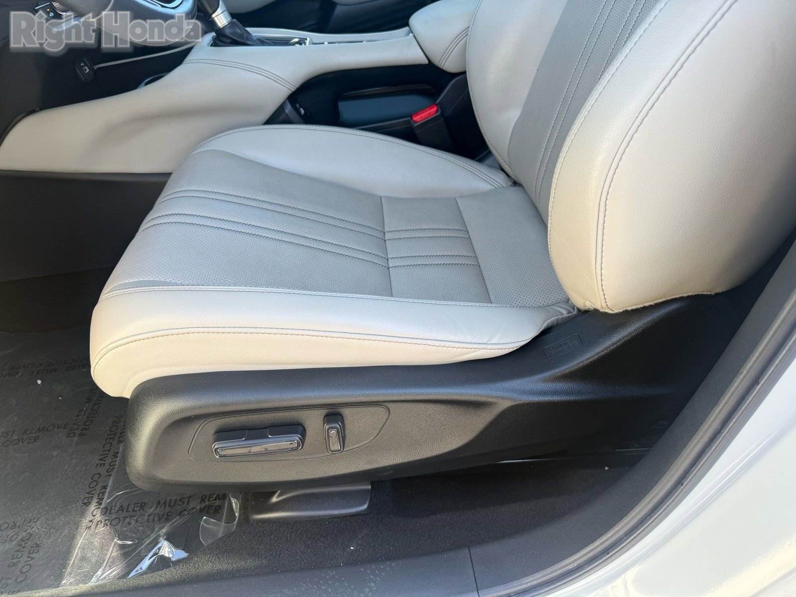 Used 2023 Honda HR-V EX-L image 14