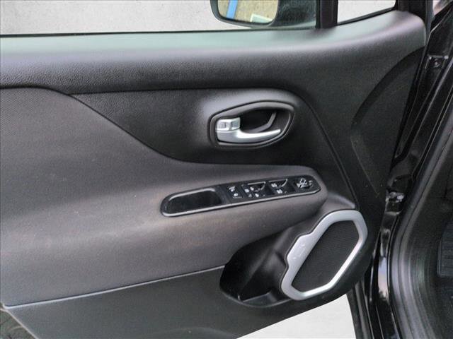 Used 2019 Jeep Renegade Sport image 10