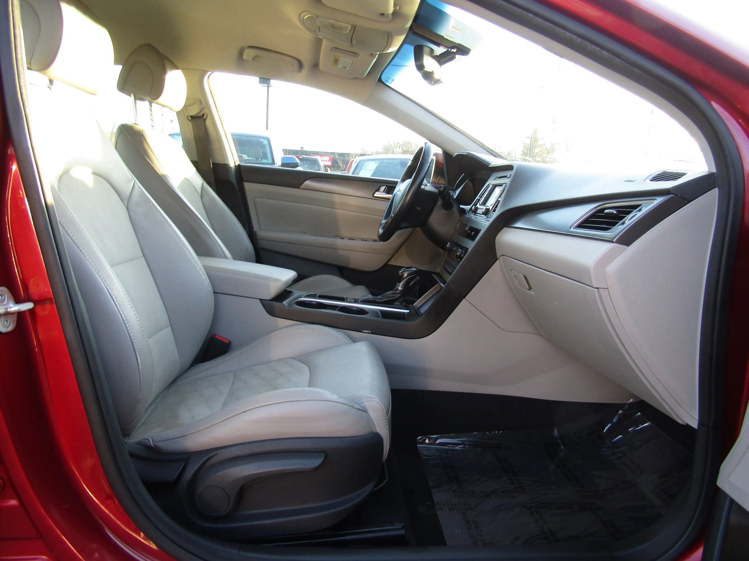 Used 2015 Hyundai Sonata Sport w/ Option Group 03 image 10