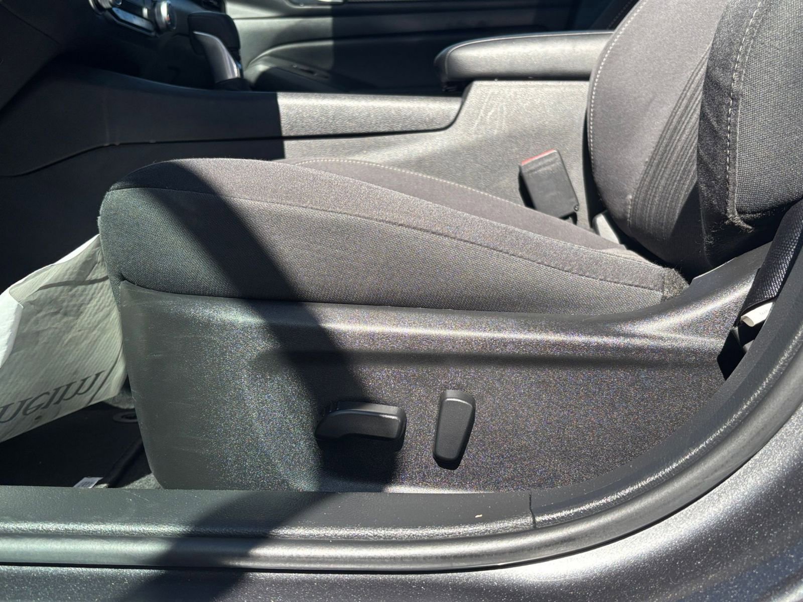 Used 2025 Nissan Altima 2.5 SV image 21