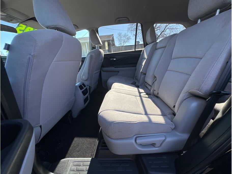 Used 2018 Honda Pilot LX image 13
