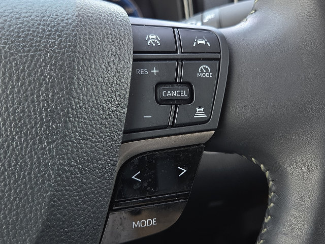 Used 2025 Toyota Camry XLE FWD image 23