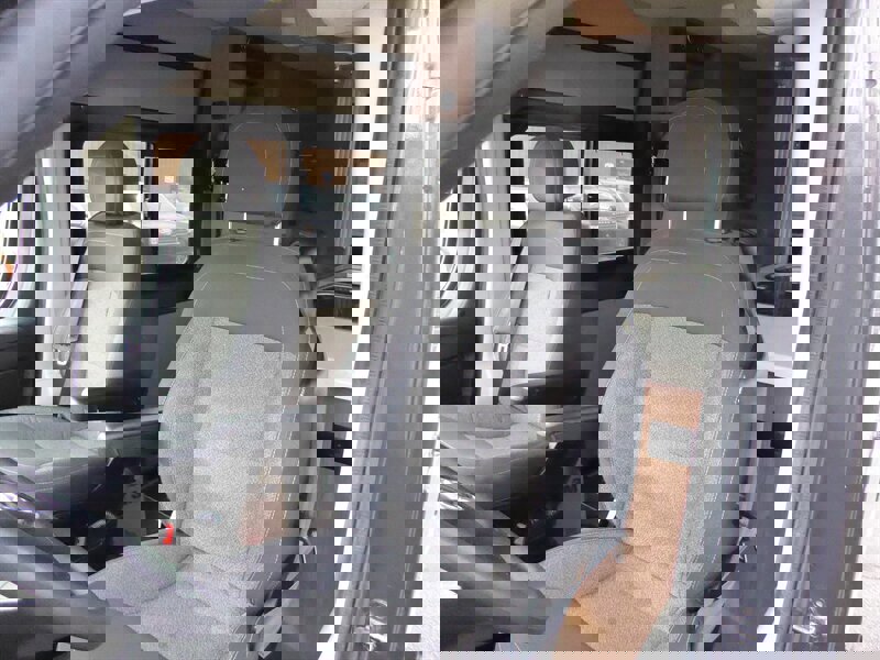 Used 2017 RAM ProMaster 3500 w/ Premium Appearance Group image 18