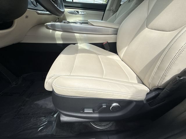 Used 2022 Genesis GV70 2.5T w/ Select Package AWD/4WD image 12