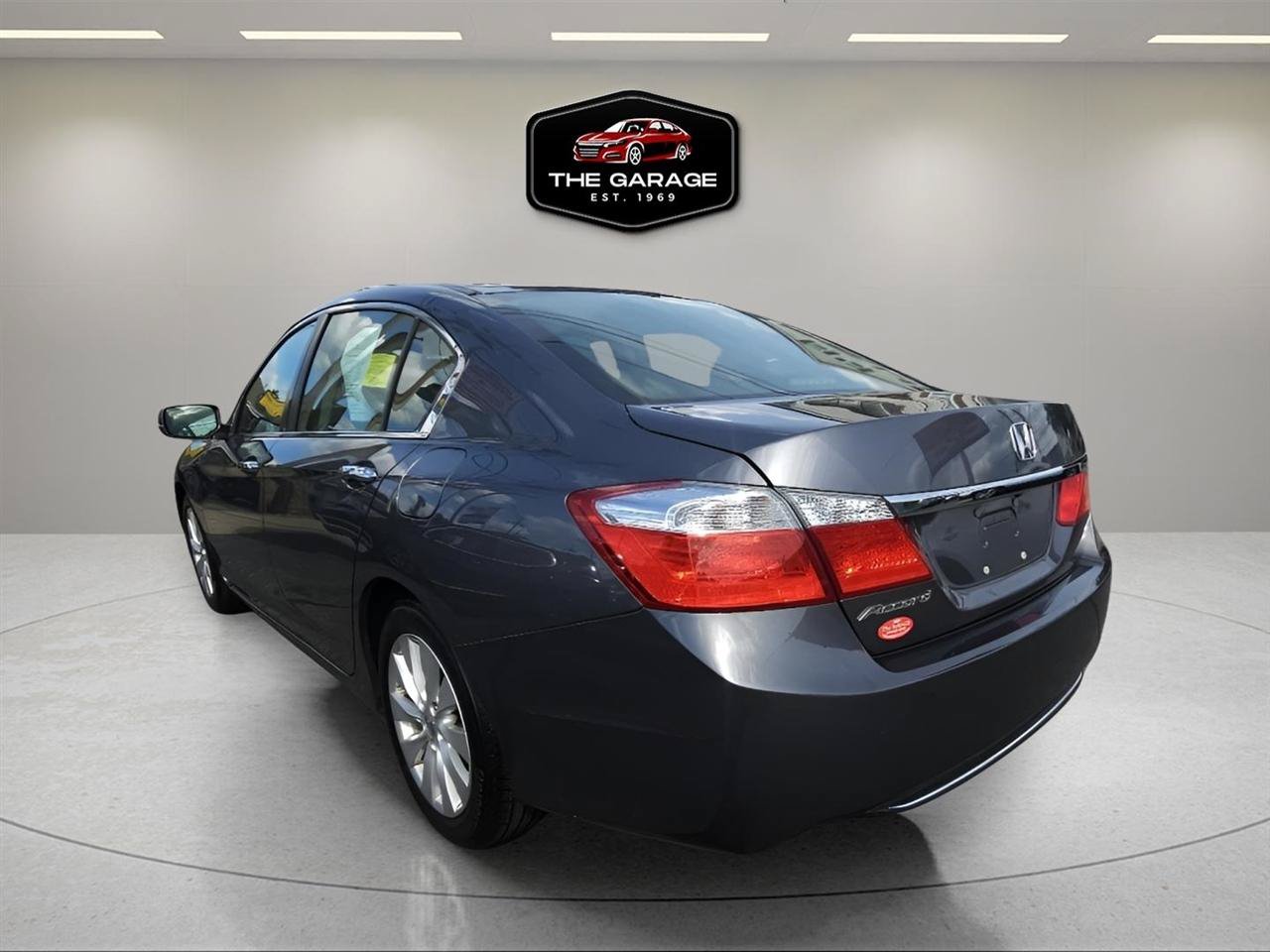 Used 2015 Honda Accord EX image 4