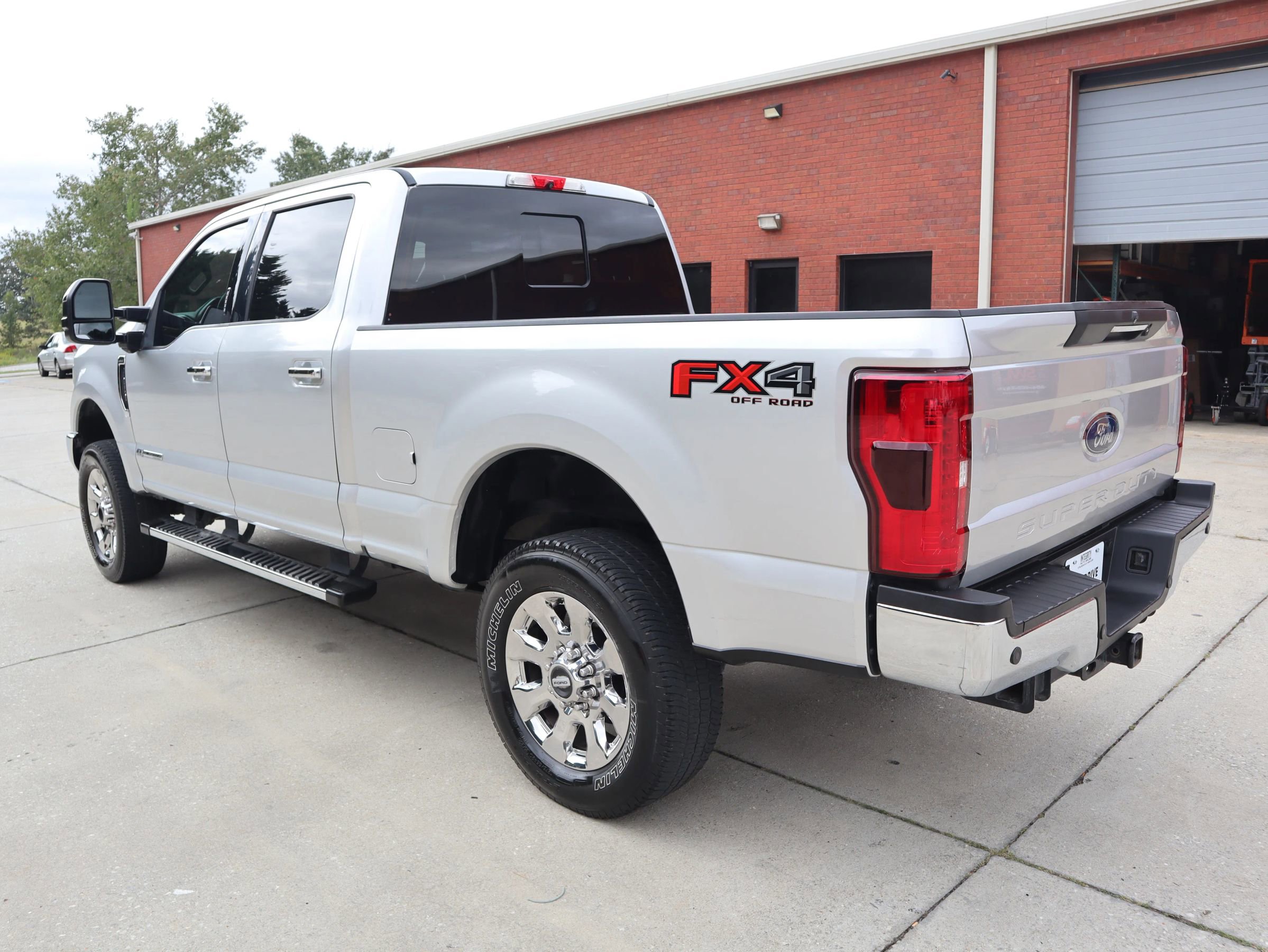 Used 2018 Ford F250 Lariat w/ Lariat Ultimate Package image 3