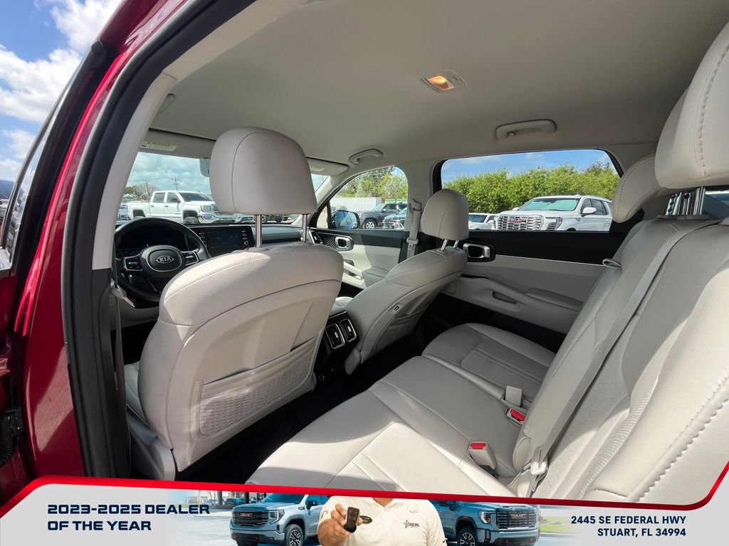 Used 2021 Kia Sorento S image 12