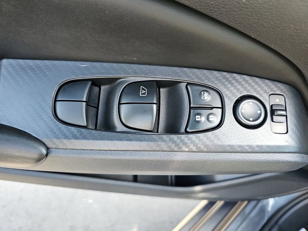 Used 2024 Nissan Altima 2.5 S image 32