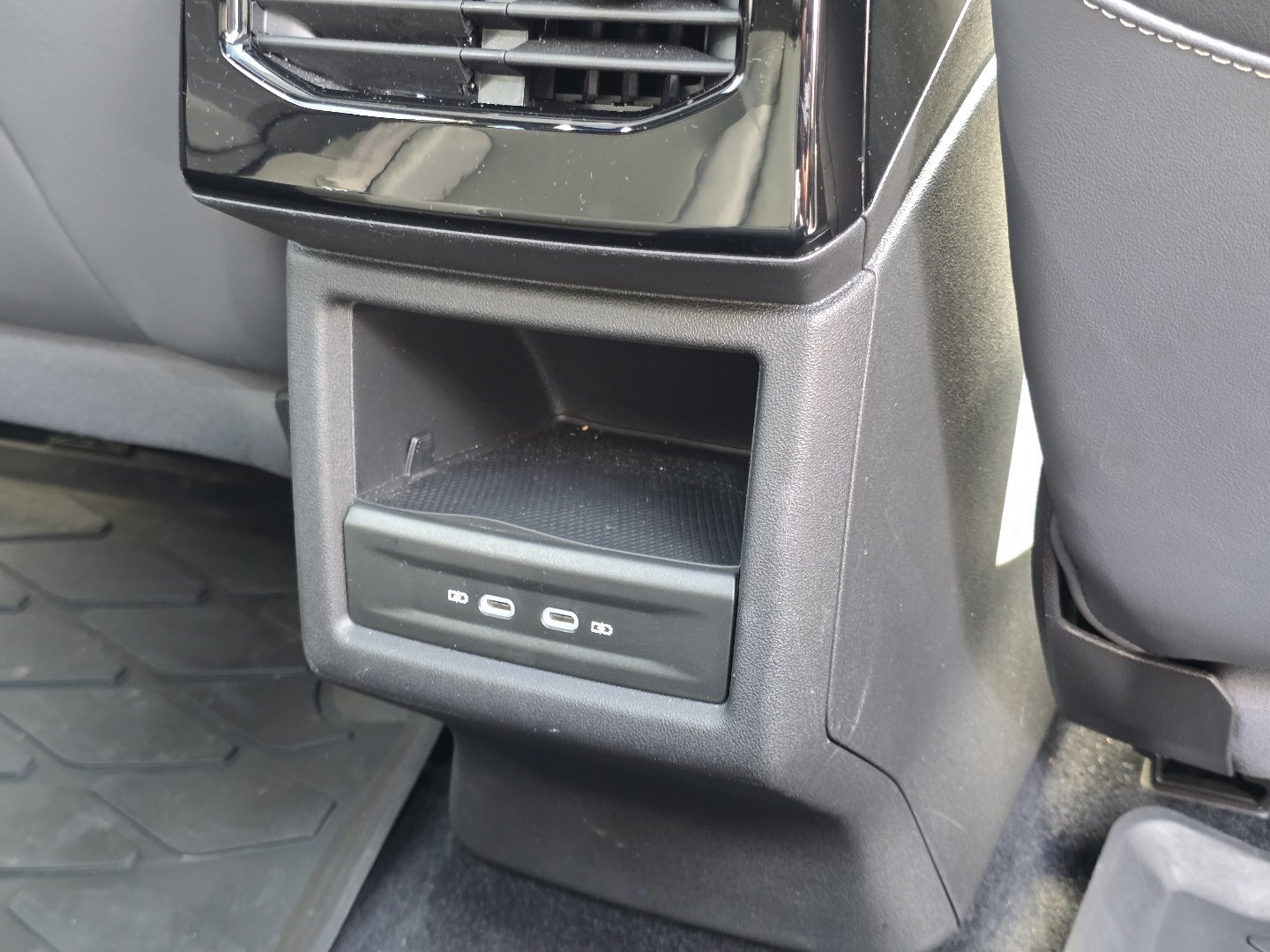 Certified 2023 Volkswagen ID.4 Pro S image 28