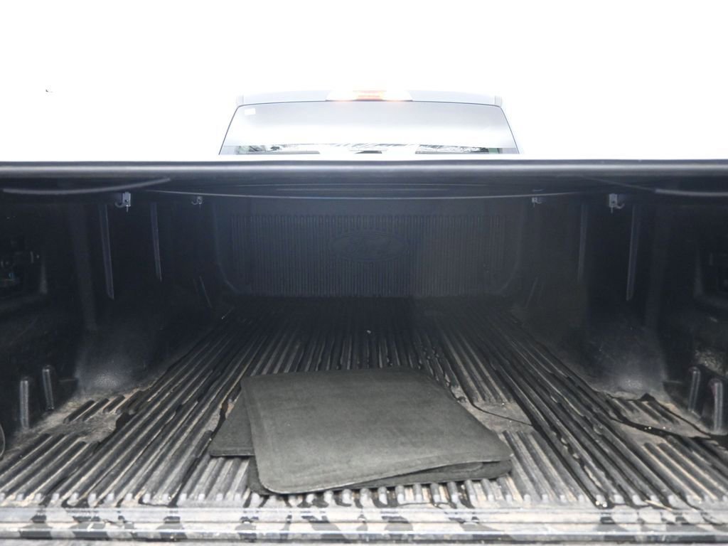 Used 2017 Ford F150 XLT w/ XTR Package image 24