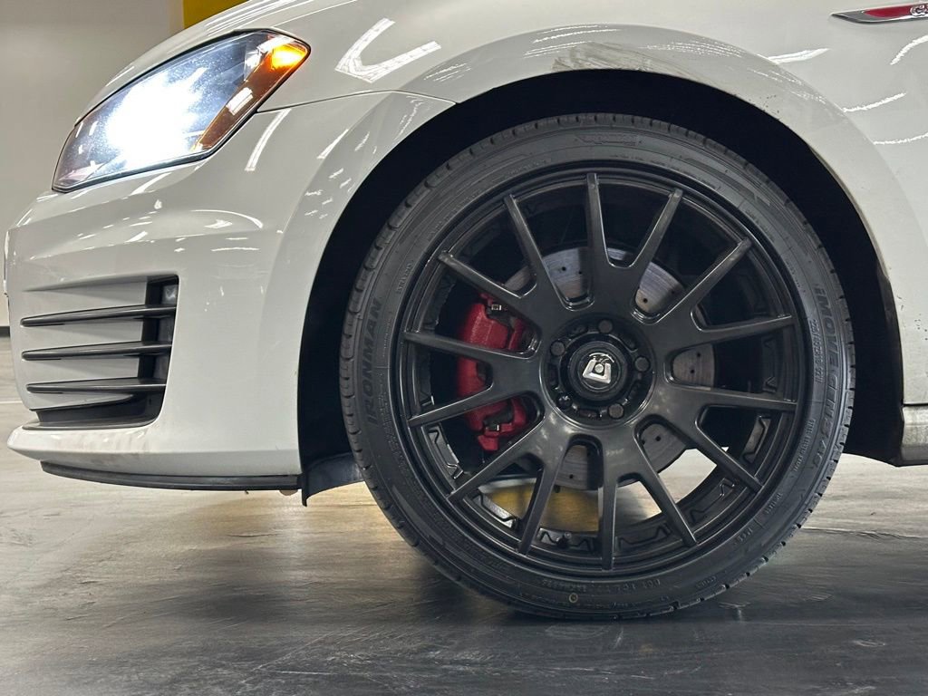 Used 2017 Volkswagen GTI S image 12