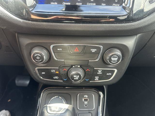 Used 2018 Jeep Compass Limited w/ Navigation Group AWD/4WD image 16