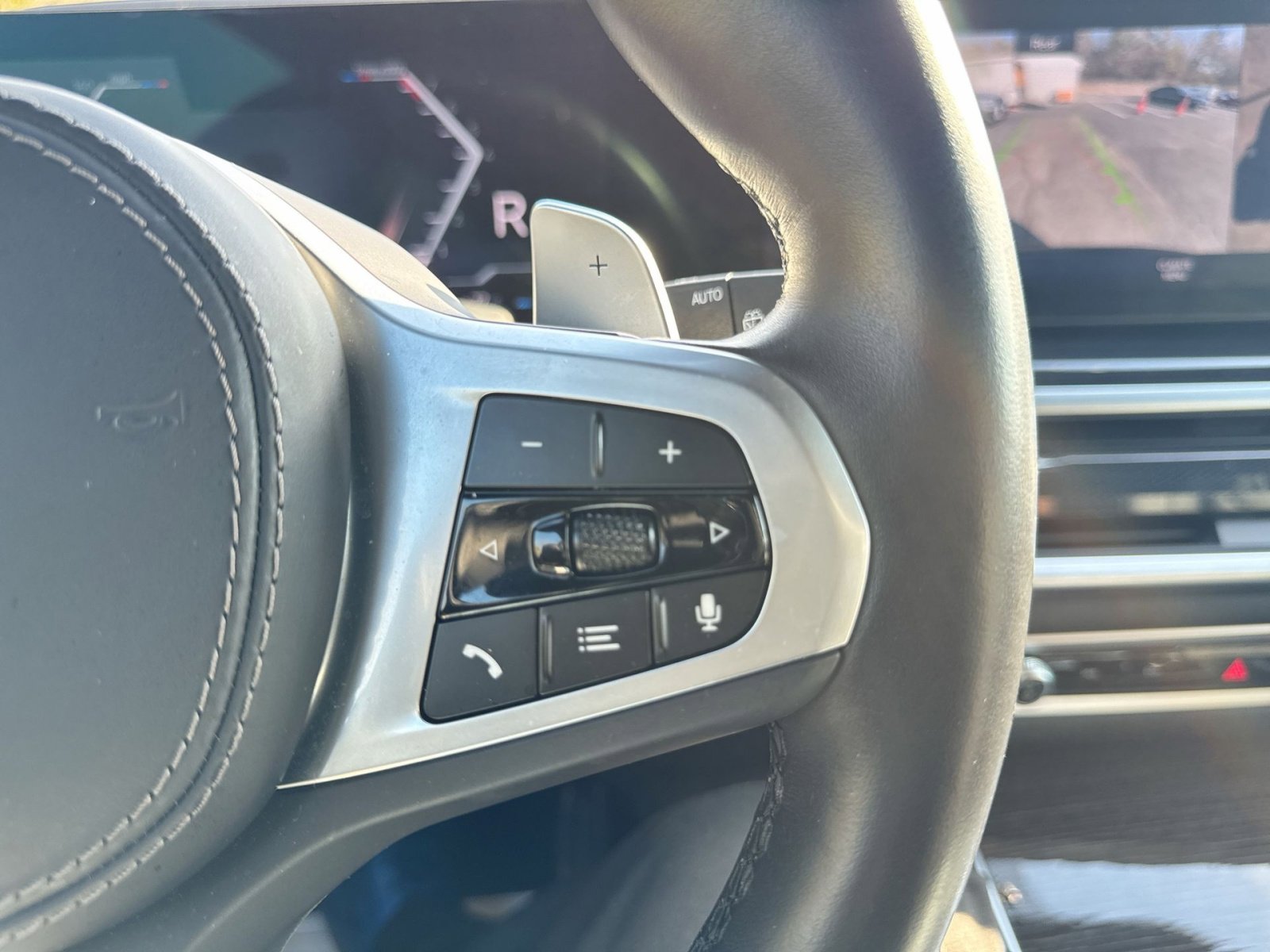 Used 2023 BMW X7 xDrive40i w/ M Sport Package image 17