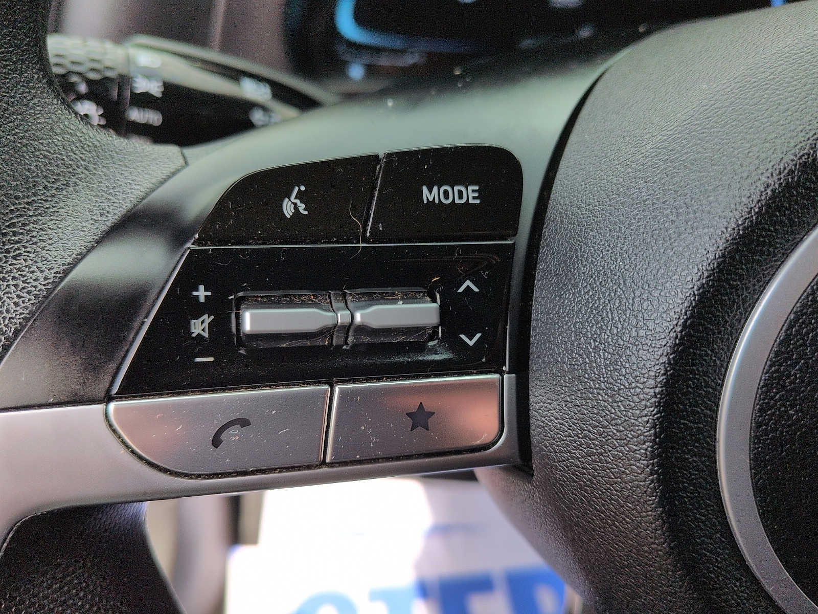 Used 2024 Hyundai Elantra SE FWD image 15