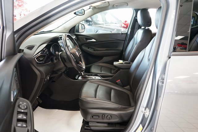 Used 2022 Buick Encore GX Essence image 26