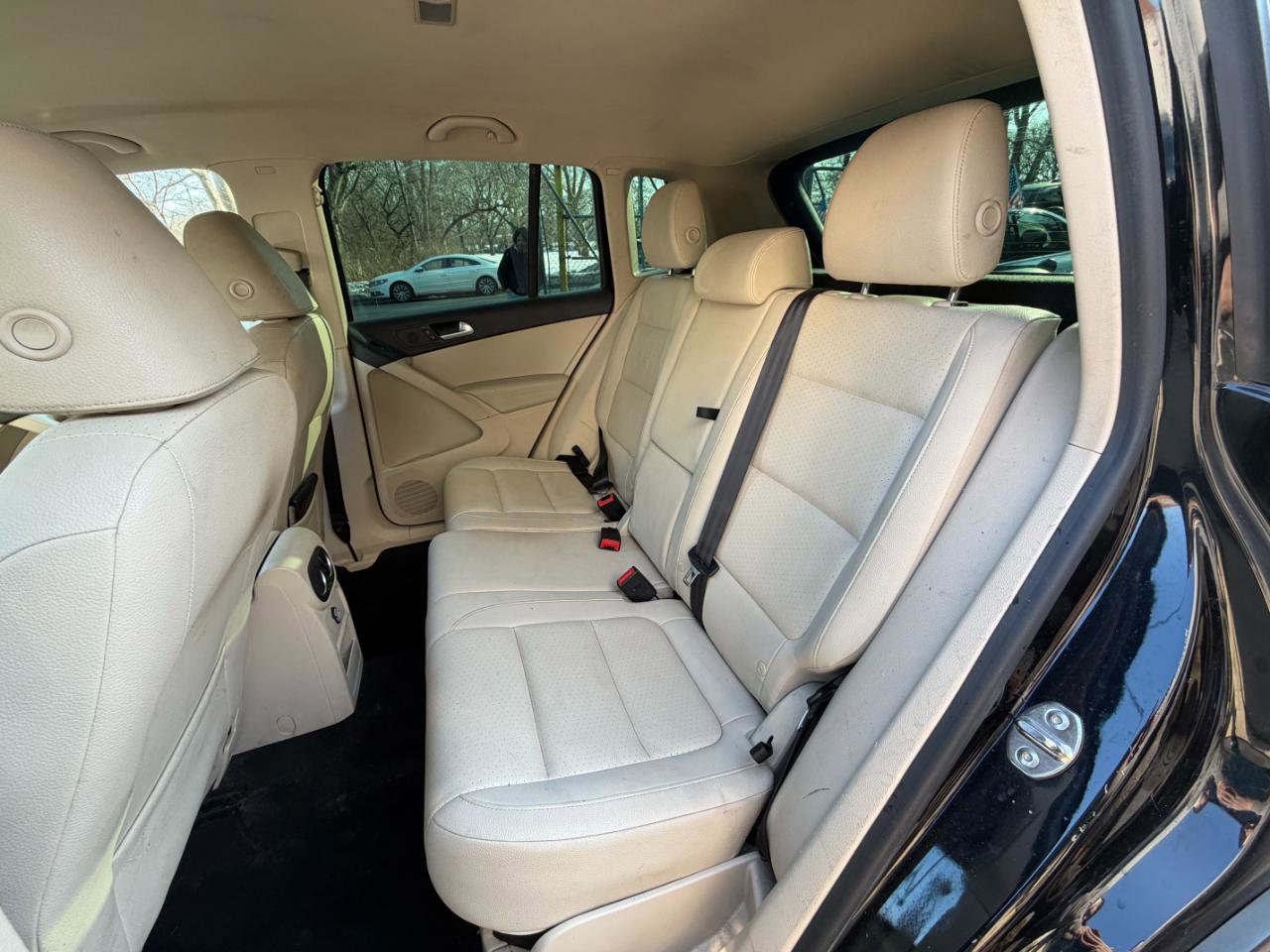 Used 2016 Volkswagen Tiguan S image 22