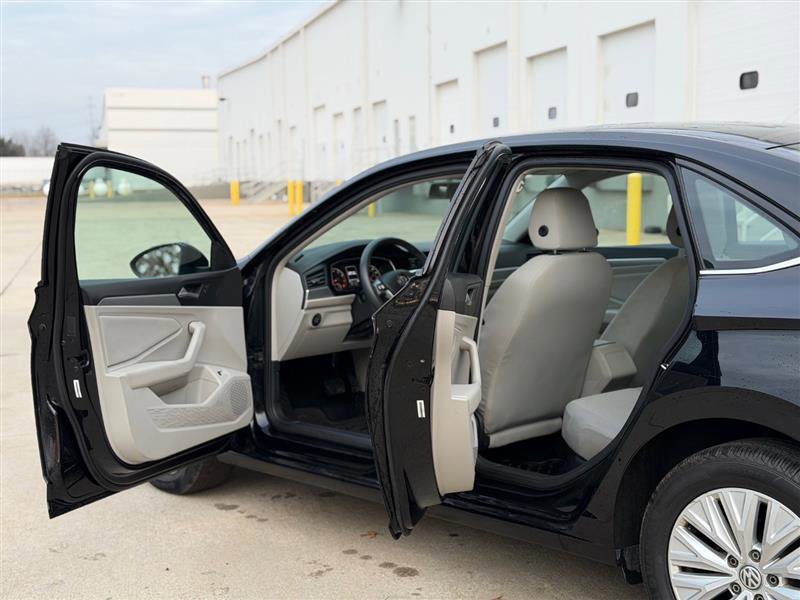 Used 2019 Volkswagen Jetta S w/ Driver Assistance Package image 7