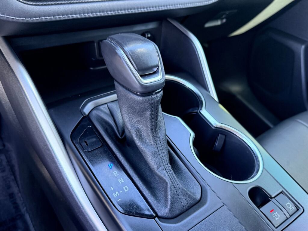 Used 2021 Toyota Highlander XLE image 26