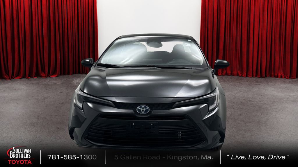 Certified 2024 Toyota Corolla LE w/ LE Convenience Package image 2