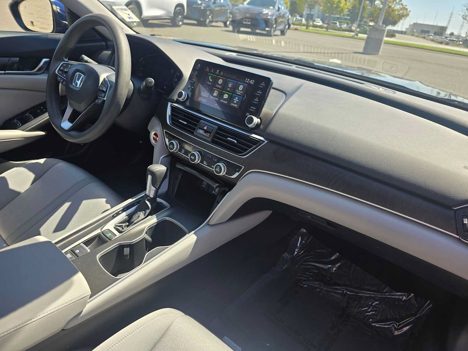 Used 2020 Honda Accord EX image 11