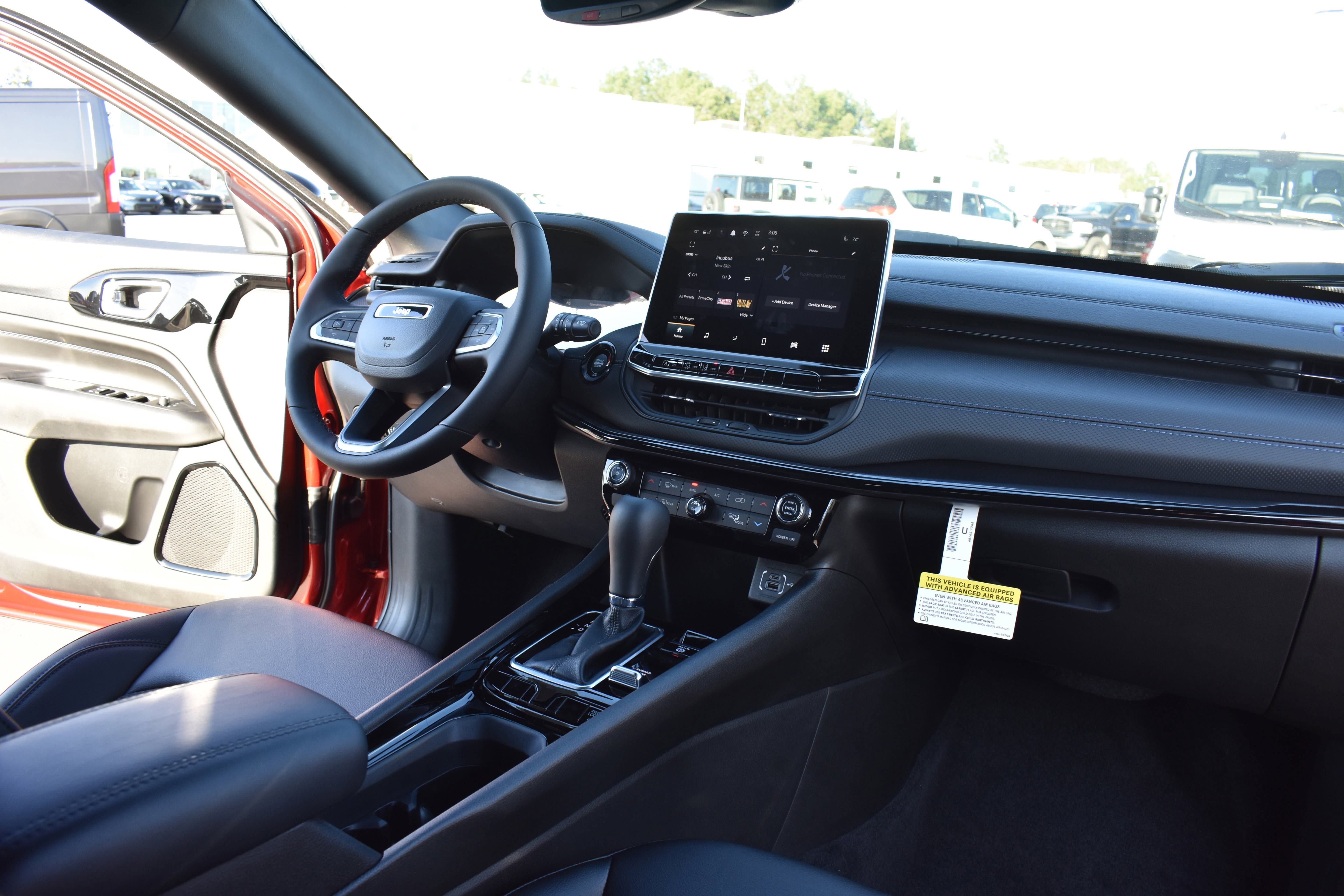 New 2026 Jeep Compass Latitude AWD/4WD image 30