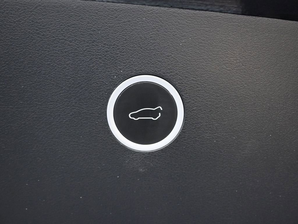 Used 2018 Tesla Model X 75D image 13