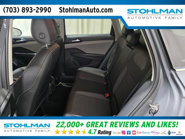 Used 2022 Volkswagen Taos SE AWD/4WD image 28