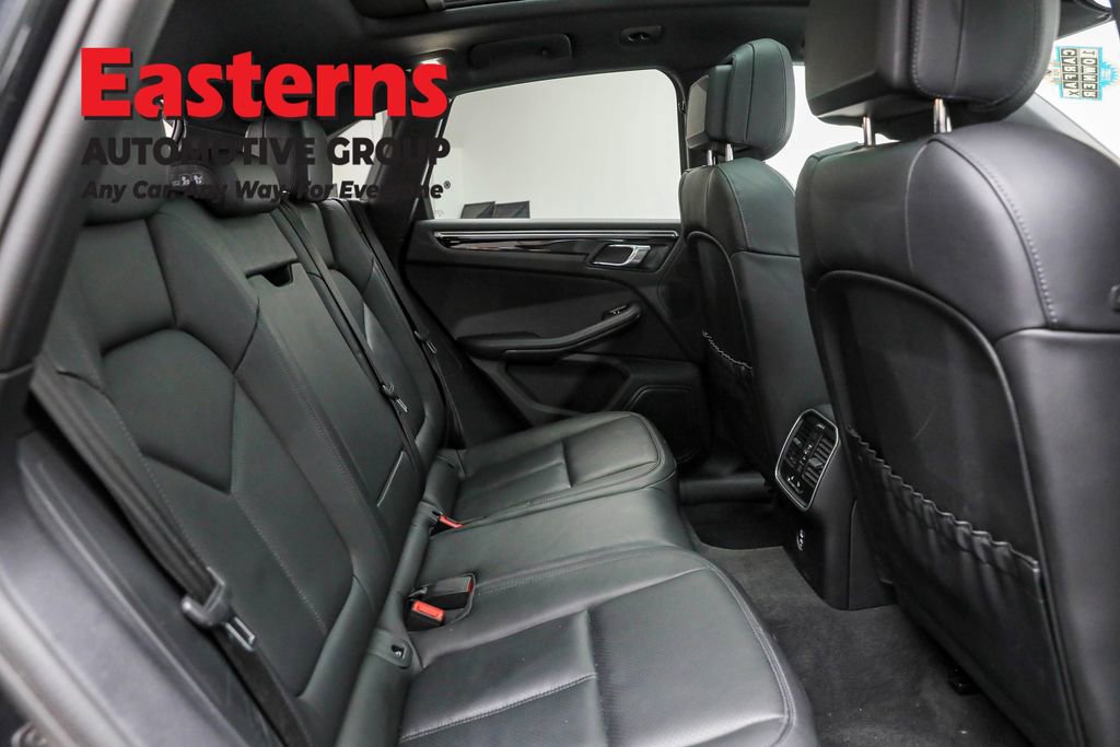 Used 2023 Porsche Macan T image 24