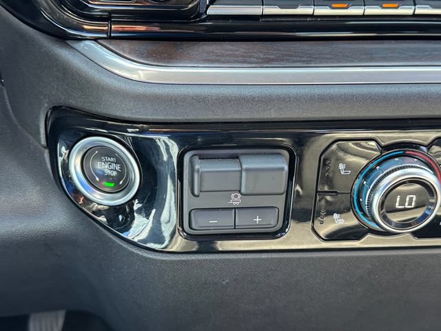 Certified 2025 GMC Sierra 1500 SLT RWD image 18
