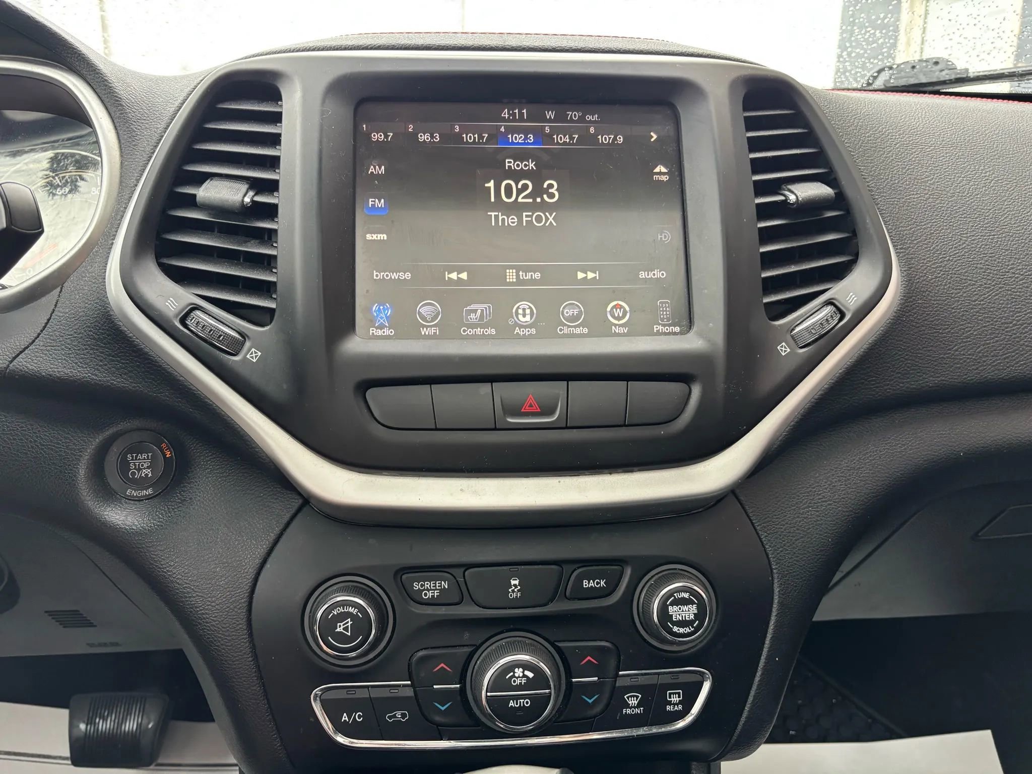 Used 2014 Jeep Cherokee Trailhawk w/ Comfort/Convenience Group image 22