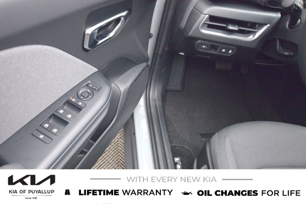 New 2025 Kia K4 EX image 27