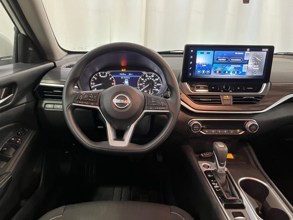 Used 2025 Nissan Altima 2.5 SV w/ SV Special Edition Package AWD/4WD image 18
