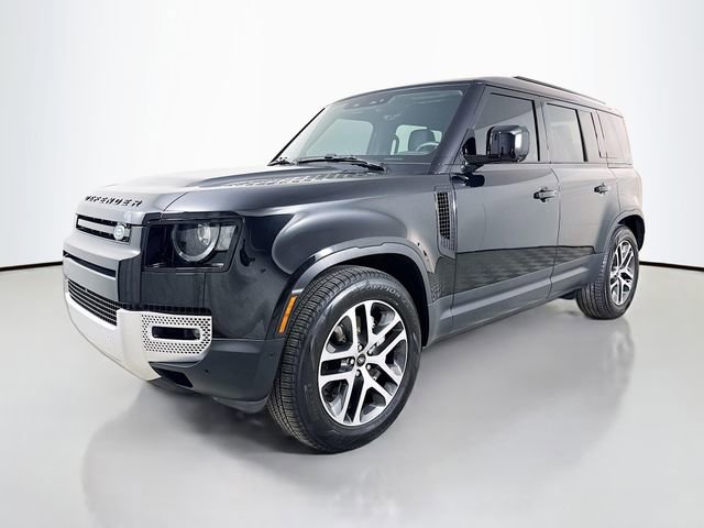 Used 2025 Land Rover Defender 110 S image 1