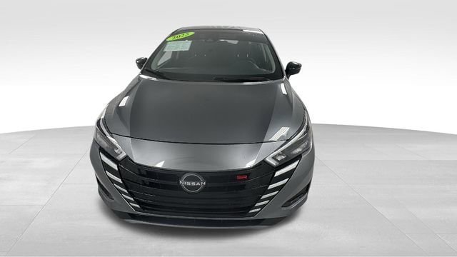 Used 2025 Nissan Versa SR image 8