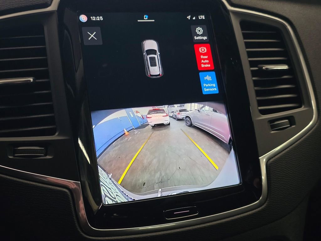 Certified 2025 Volvo XC90 B6 Core w/ Climate Package image 30