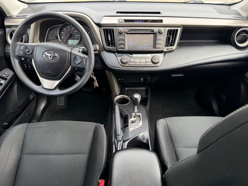 Used 2015 Toyota RAV4 XLE AWD/4WD image 13