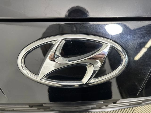 Used 2023 Hyundai Elantra SEL image 9