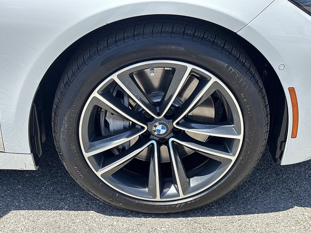 Used 2022 BMW 750i xDrive AWD/4WD image 30