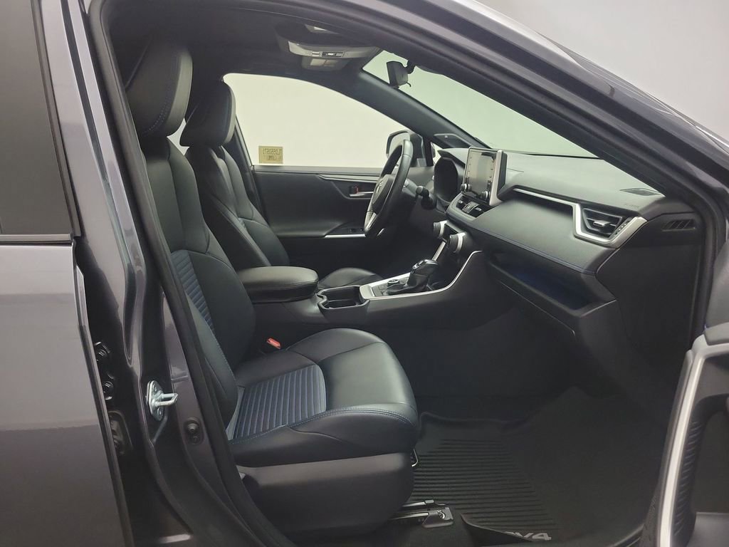 Used 2020 Toyota RAV4 XSE image 24