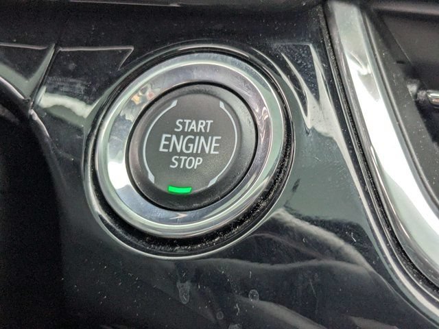 Used 2024 Chevrolet Trax RS w/ Sunroof Package FWD image 25