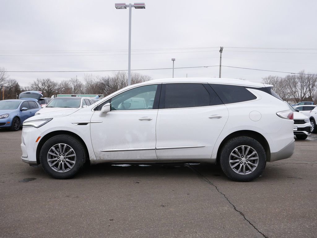 Used 2022 Buick Enclave Essence AWD/4WD image 6