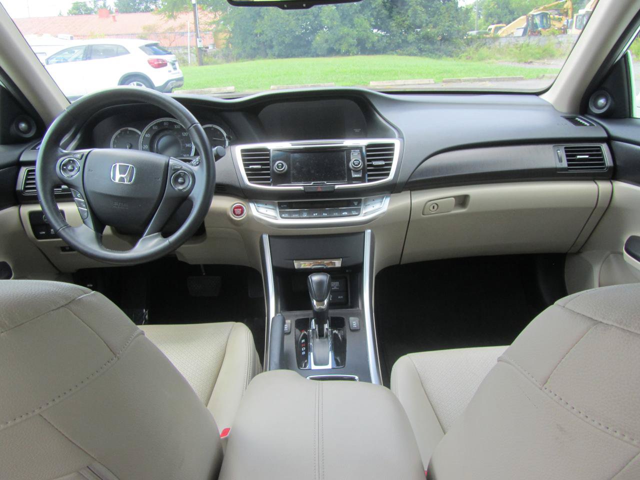 Used 2015 Honda Accord EX-L image 13